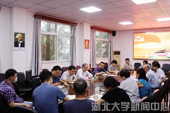 http://www.hubu.edu.cn/__local/4/3F/84/DD80AB4DF20AEBF42C96D26F842_88FD9B7B_38F53.jpg